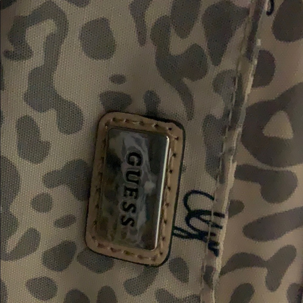 Guess simple but cute purse